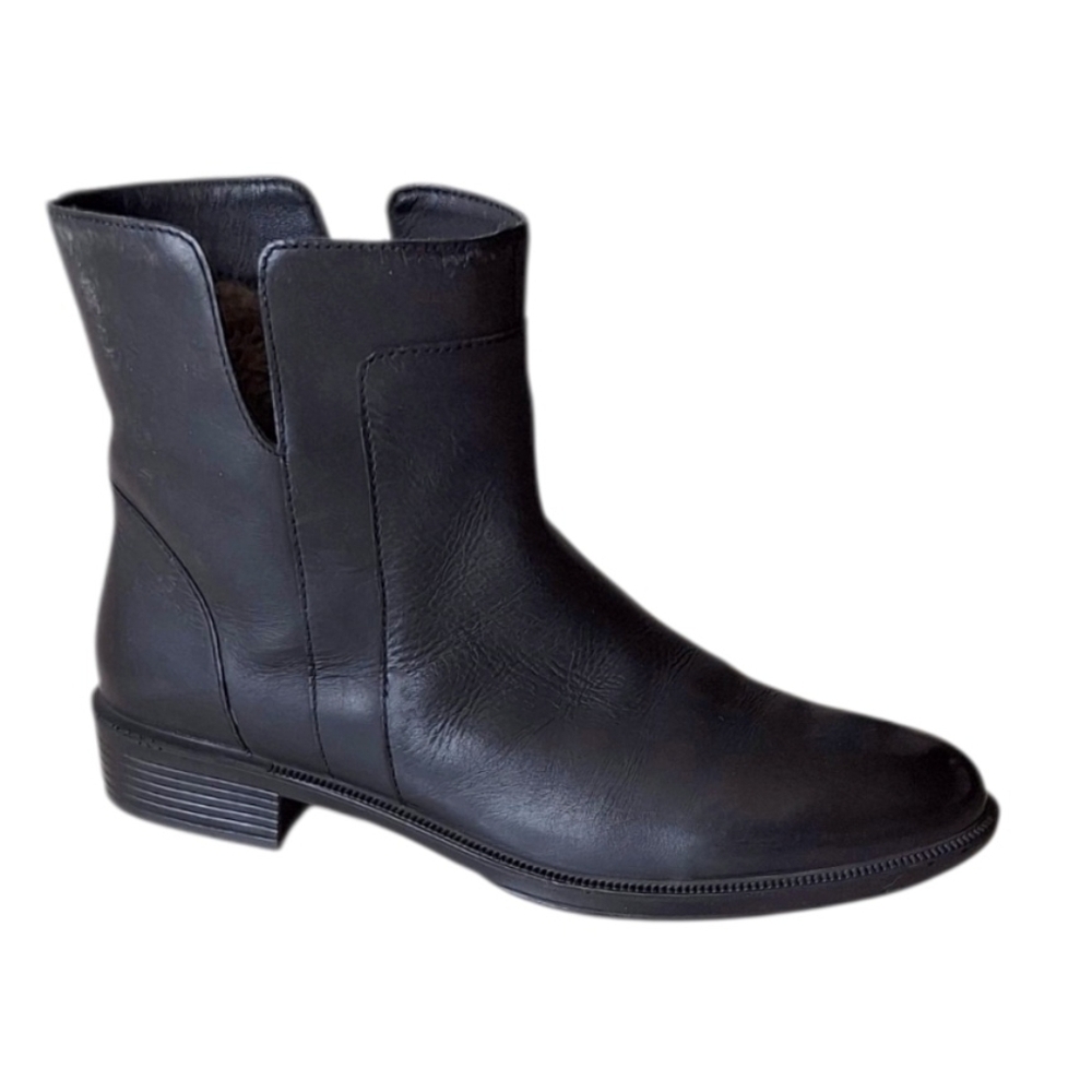 Umberto Rafini Vìntage 90s Leather Equestrian Style Ankle Boots 39 8.5